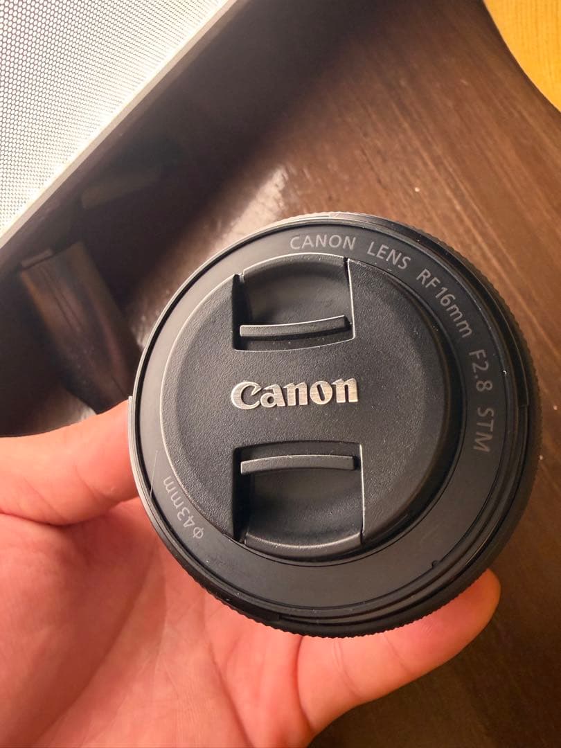 Canon RF16mm F2.8 STM レンズ