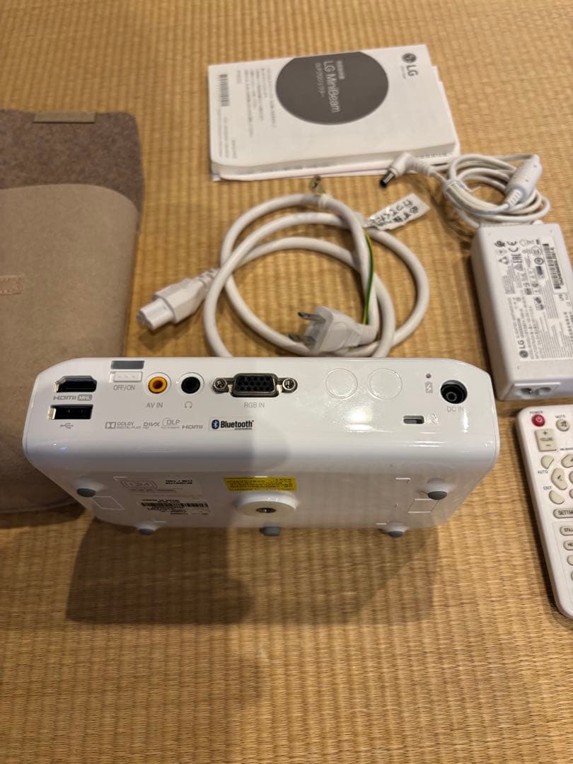 LG PH550G モバイルプロジェクター