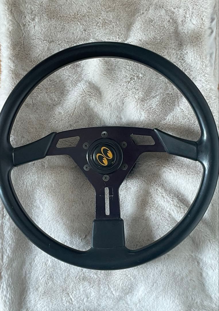 MOMO steering wheel racing model イタリア製