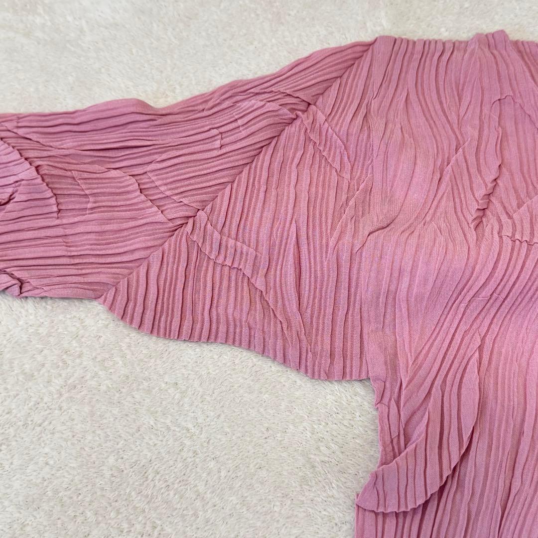 極美品✨ISSEY MIYAKE プリーツ　立体　変形　ピンク　長袖　トップス