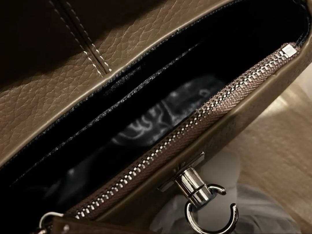 ☺︎　ショルダーバッグ　新品未使用