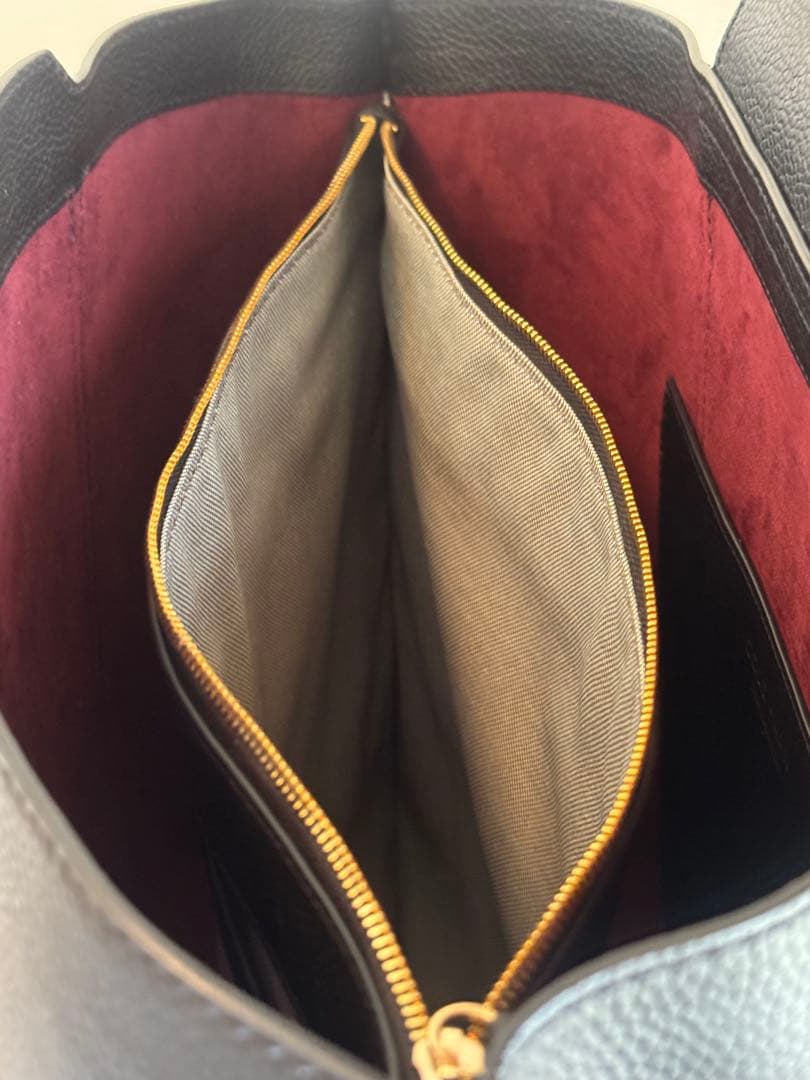 COLE HAAN ブラックトートバッグ 収納袋付き