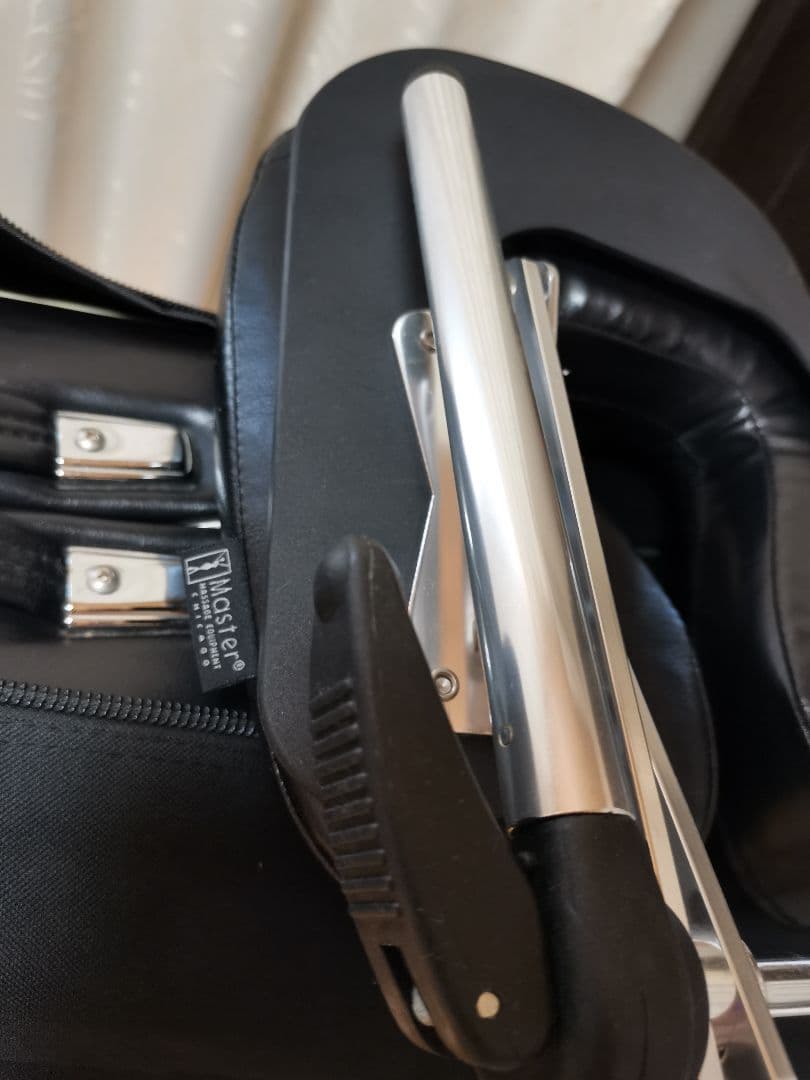 マスター　ポータブルマッサージベッド