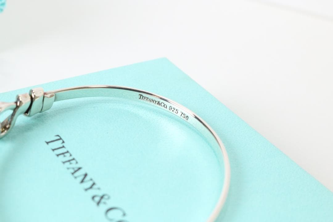 【美品】Tiffany & Co. シルバーバングル 箱 ポーチ付き