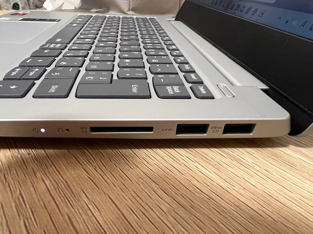 Lenovo IdeaPad S340 14インチ