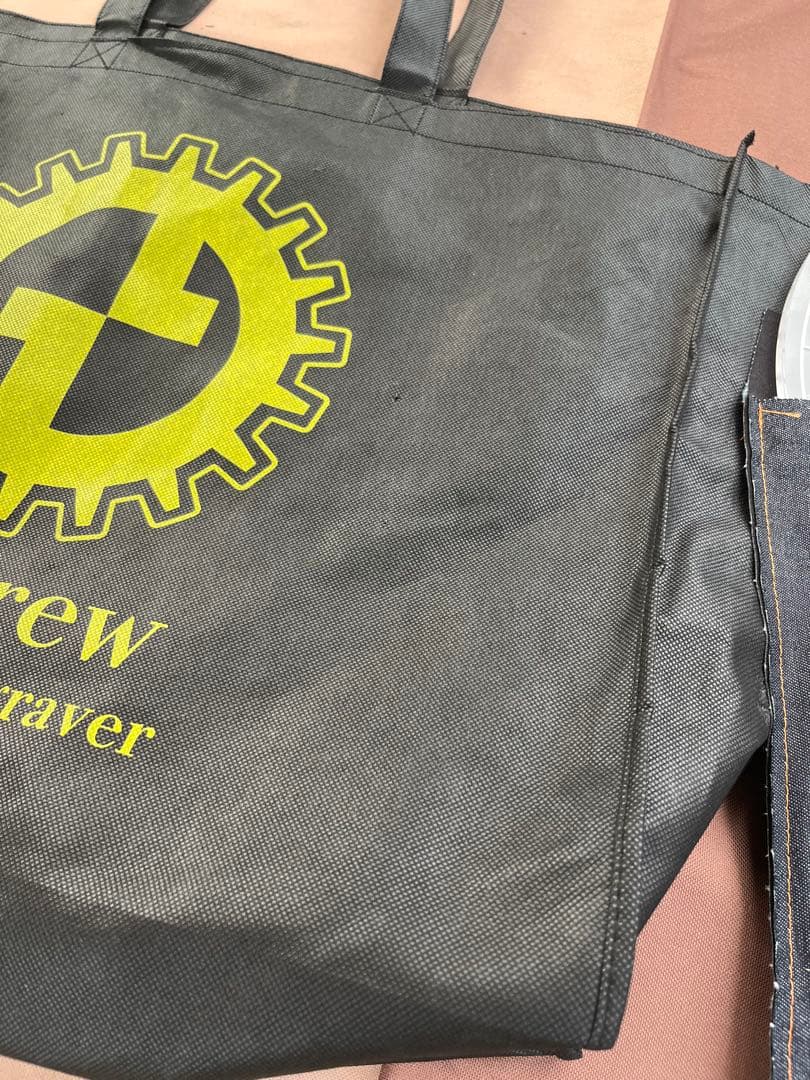 胡麻麦茶！！GGCrewマジックテーブル　鉄脚バージョン　コンパス