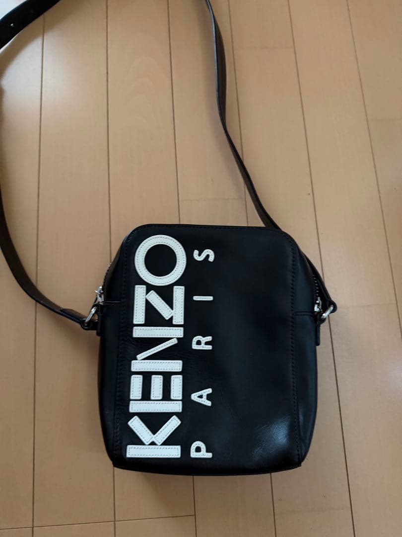 KENZO ブラック レザー ショルダーバッグ