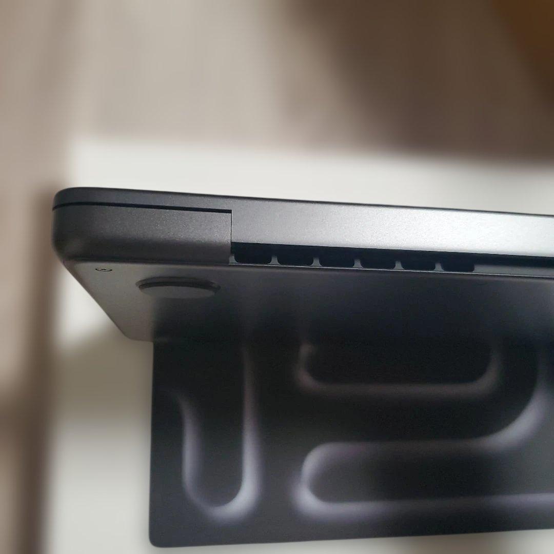 MacBook本体 MacBook Pro M4 16GB