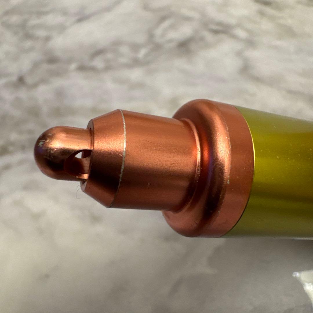 フィオーラ　ペンダント