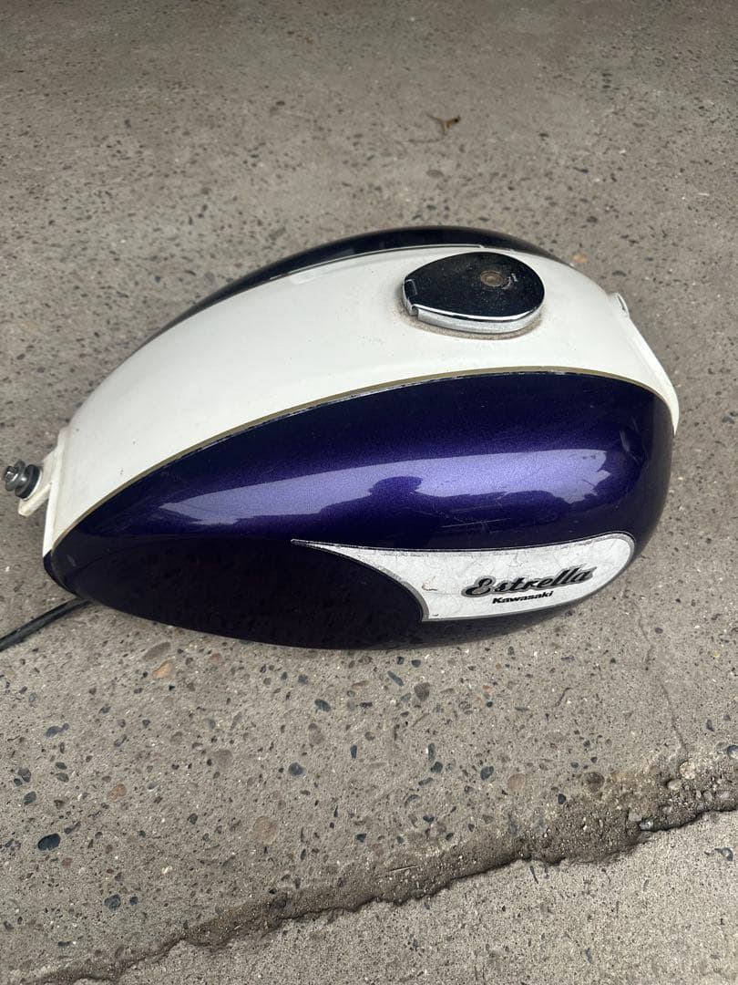 Kawasaki エストレヤ 燃料タンク 紫/ホワイト　キャブ