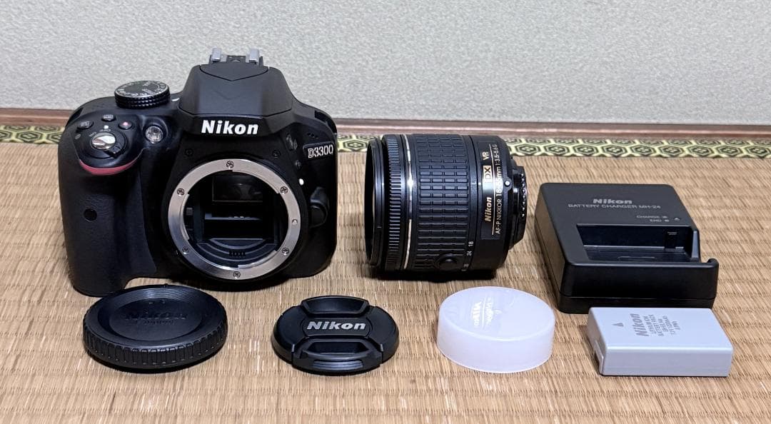 明日終了　ほぼ新品 撮影1,419回 ニコンD3300 18-55mm VR 付