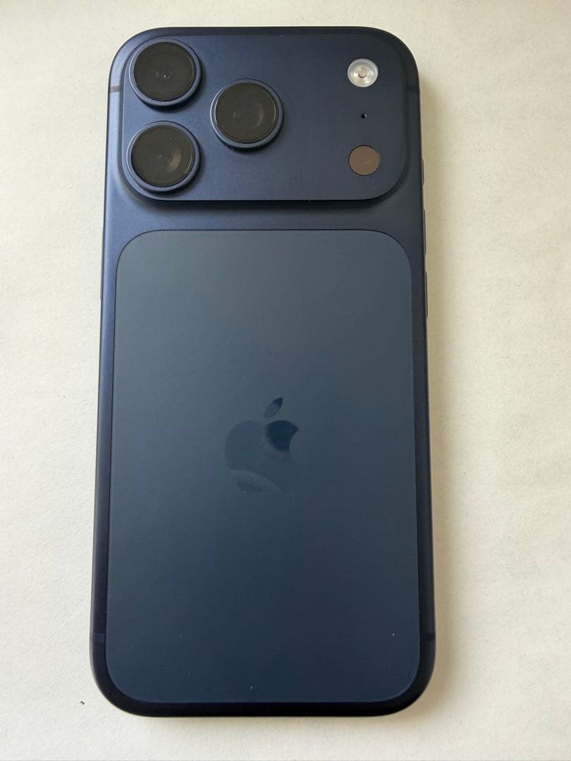 iPhone17pro 256GBディープブルー SIMフリー ケース付き