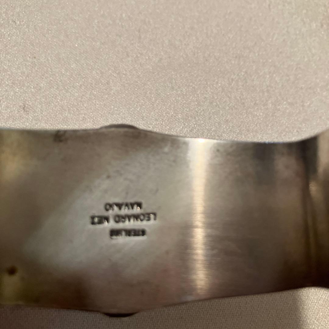 インディアンジュエリー　バングル　ナバホ族ターコイズ付きシルバーバングル