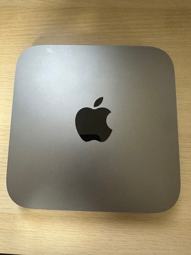 Mac mini 2018 シルバー