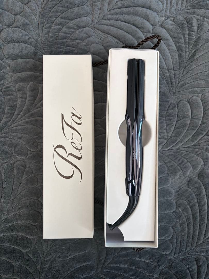 リファ ストレートアイロン ブラック