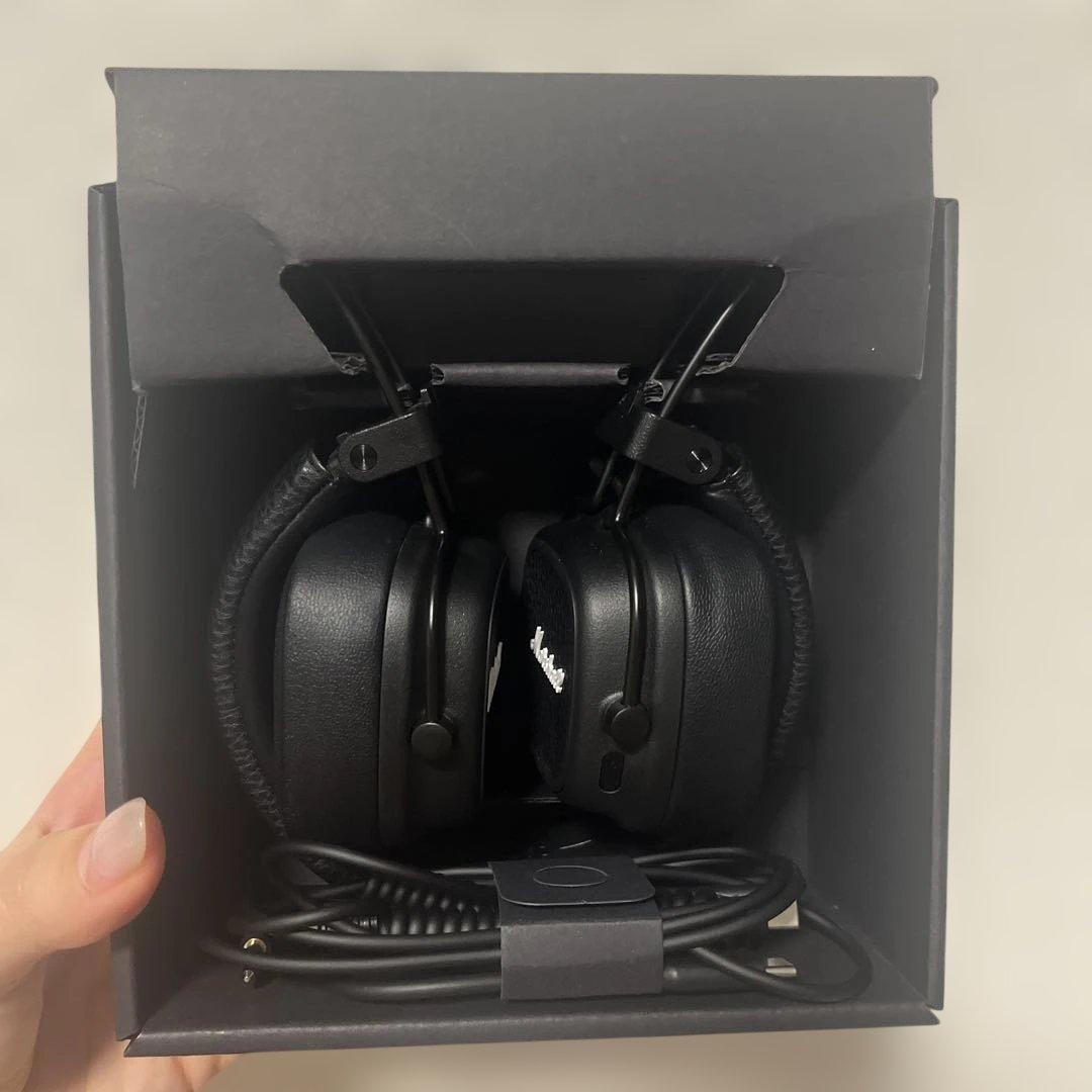 マーシャル　ヘッドホン