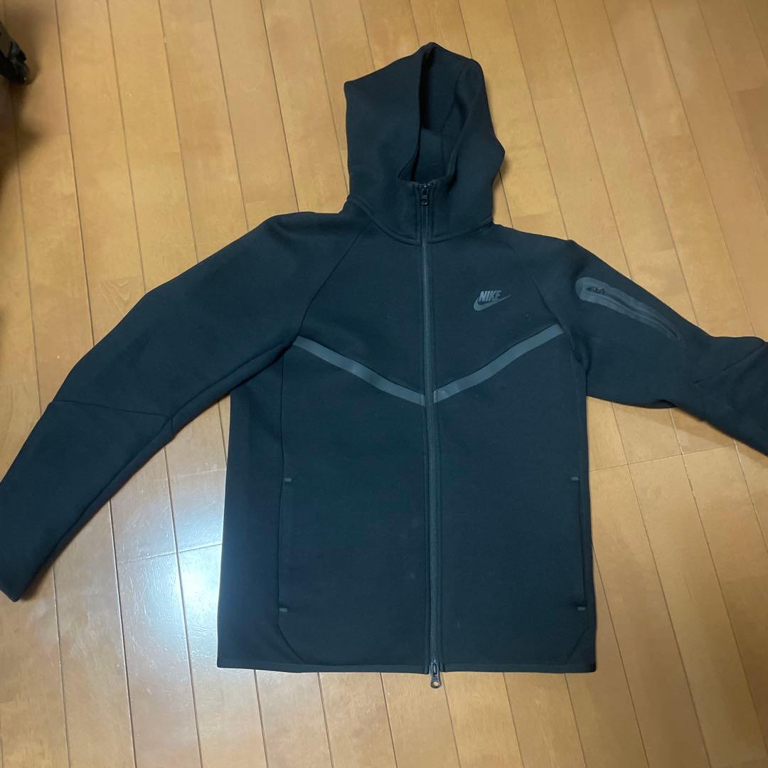 NIKE テックフリースS