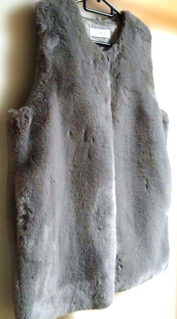 グレー系ブラウンファーベスト