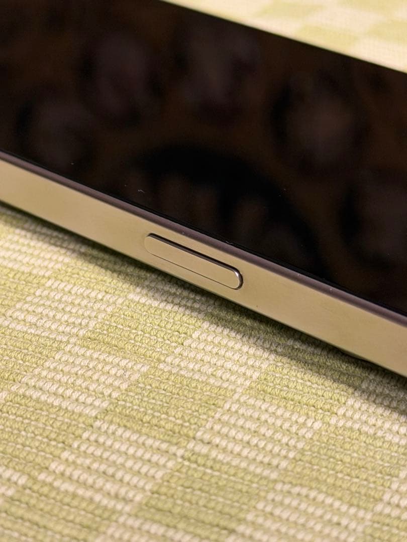 iPhone 15 Pro Max 256GB チタニウム　美品　おまけ多数