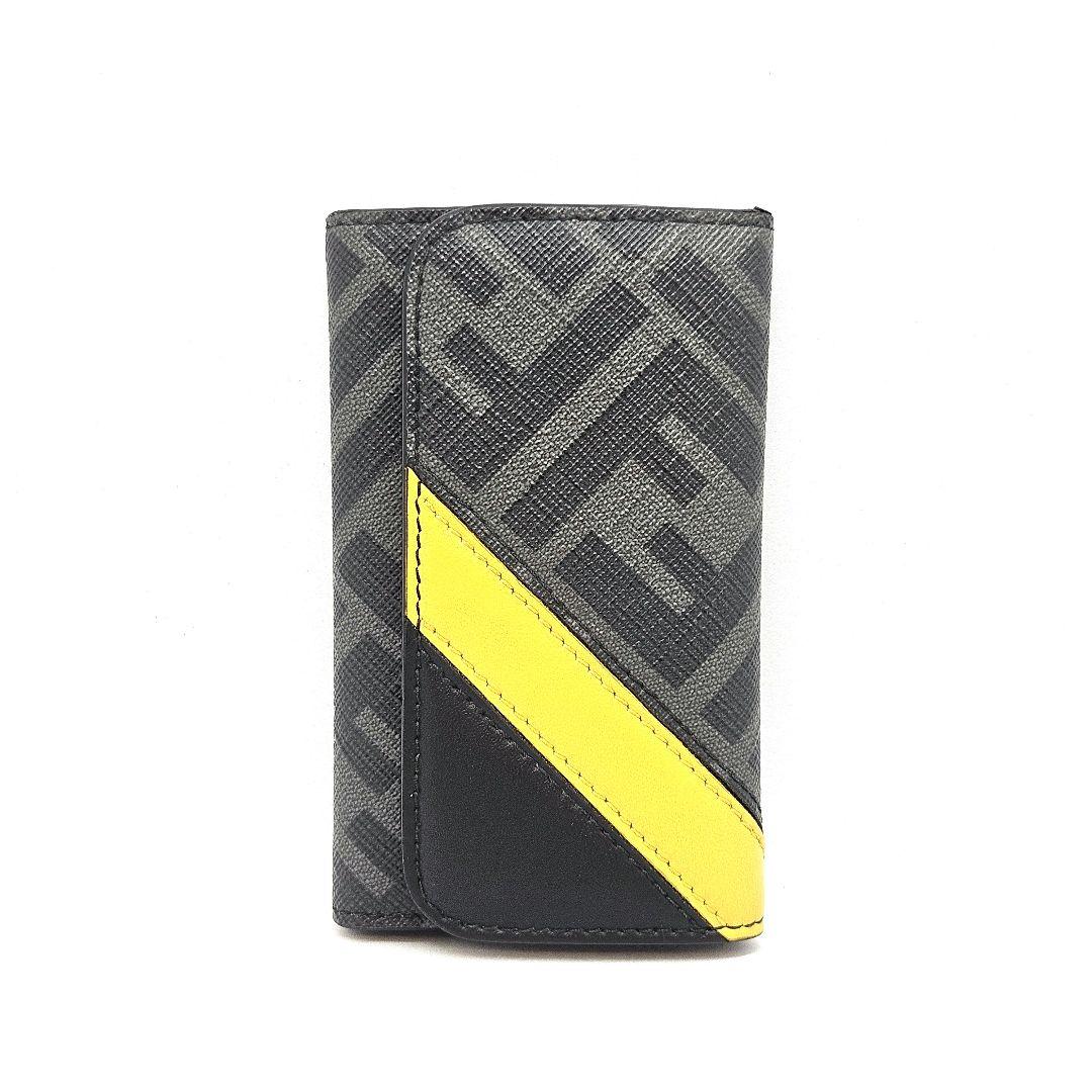 FENDI フェンディ ファブリック キーケース ズッカ柄 黄色 黒