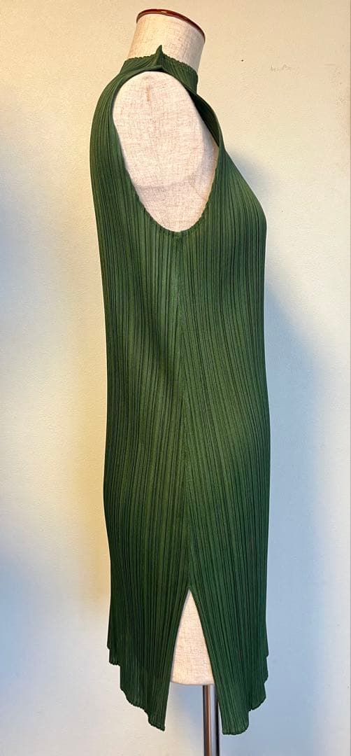 PLEATS PLEASE ISSEY MIYAKE ノースリーブ ワンピース