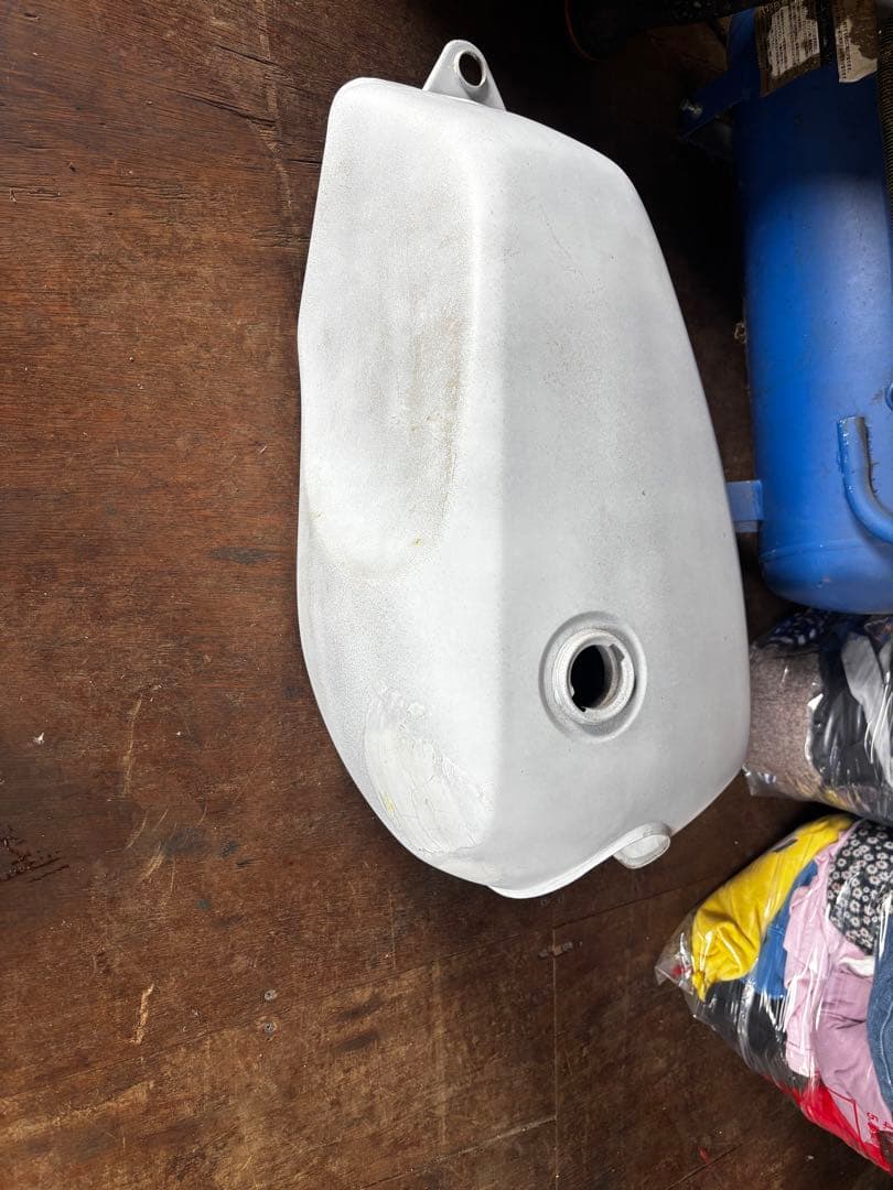 rz250 ガソリンタンク