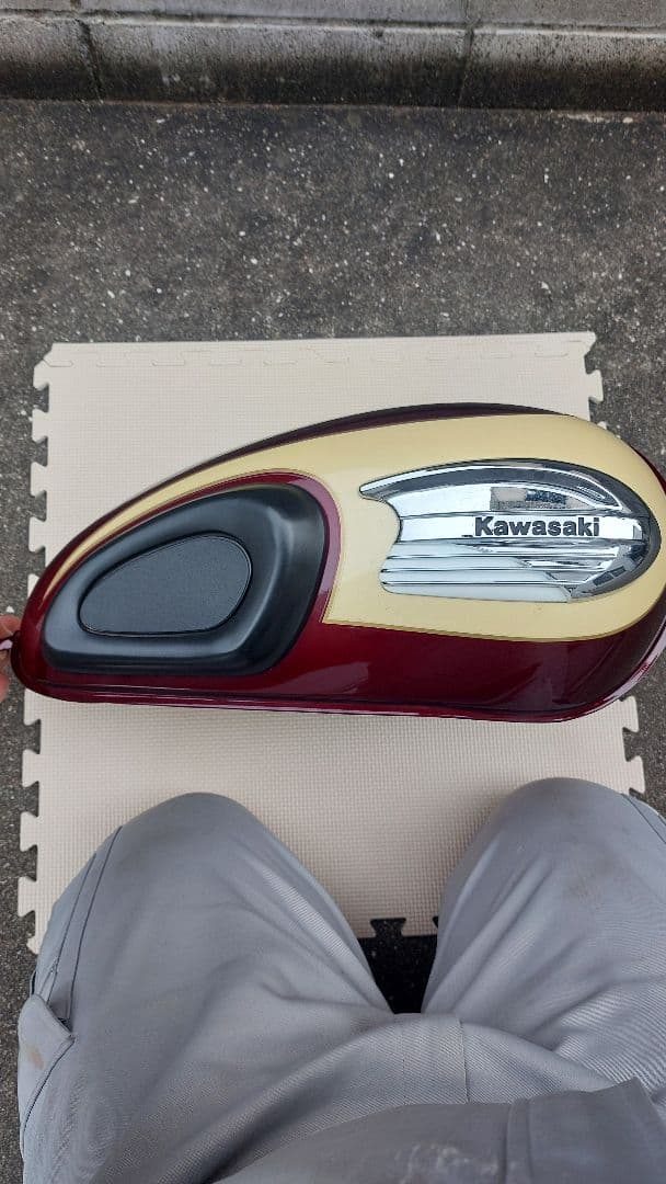 w650純正タンク　Kawasaki