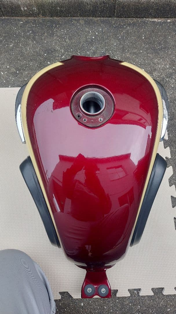 w650純正タンク　Kawasaki