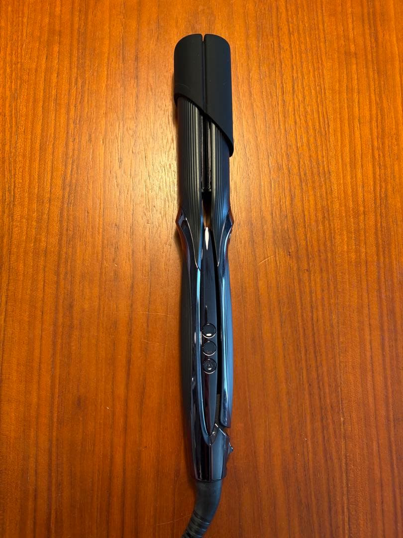 【美品】リファ　ストレートアイロン ブラック