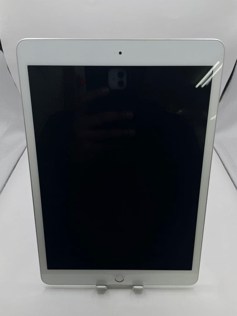 iPad 7世代 32GB 本体　バッテリー83％