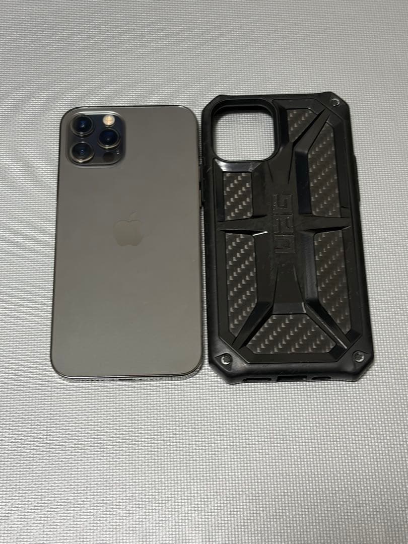 Apple iPhone 12Pro 128gb + UAGケース