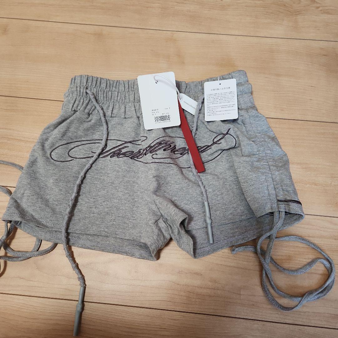 J♡様　THEREDTHREAD ♥S embroidery shorts