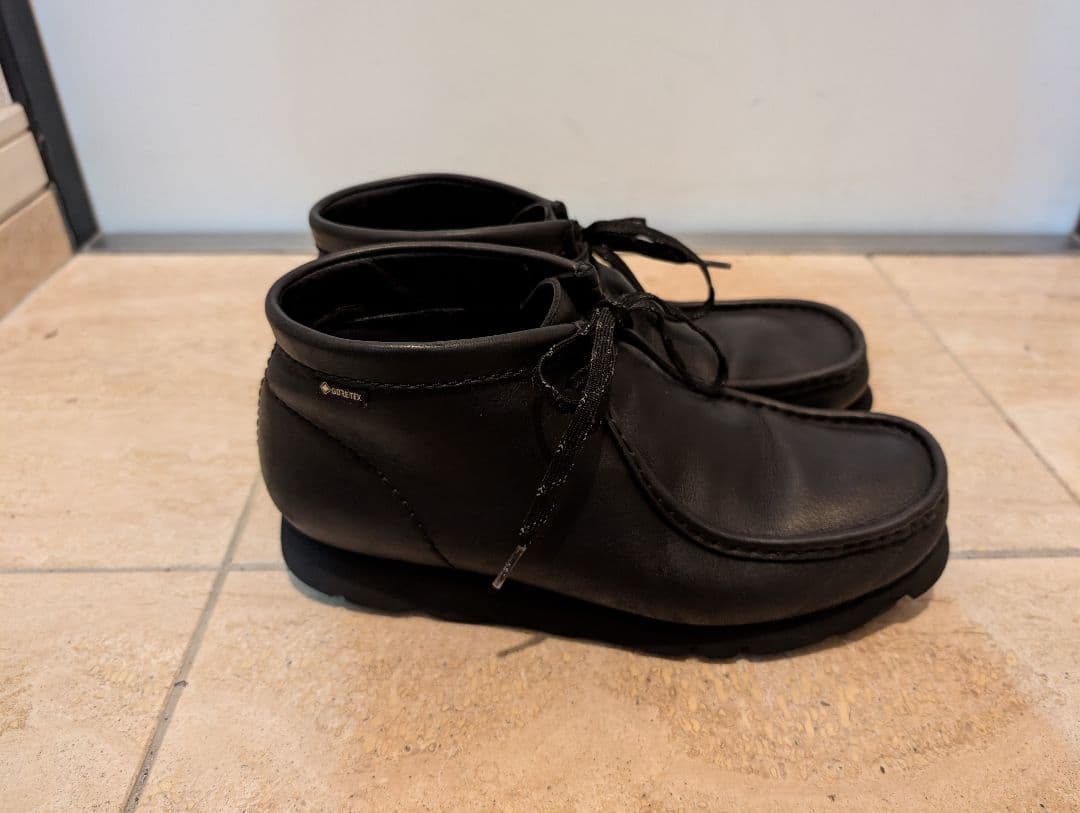 靴 Clarks Wallabee BT GTX Black
