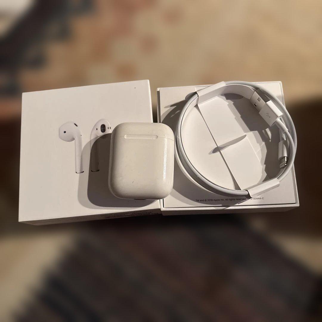 AirPods本体 ホワイト 充電コード、箱有り