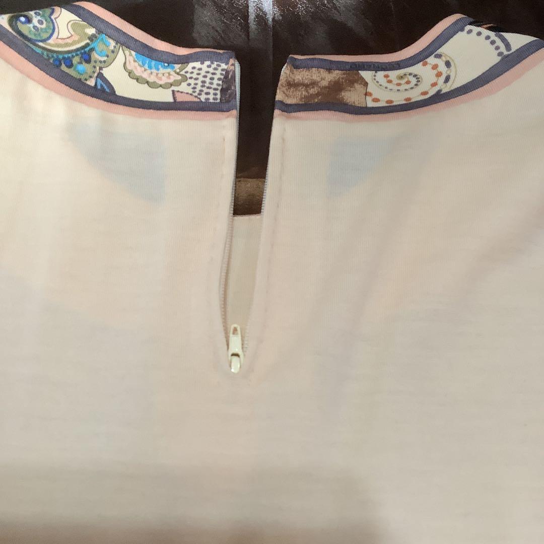 レオナール　長袖クリーム色トップス