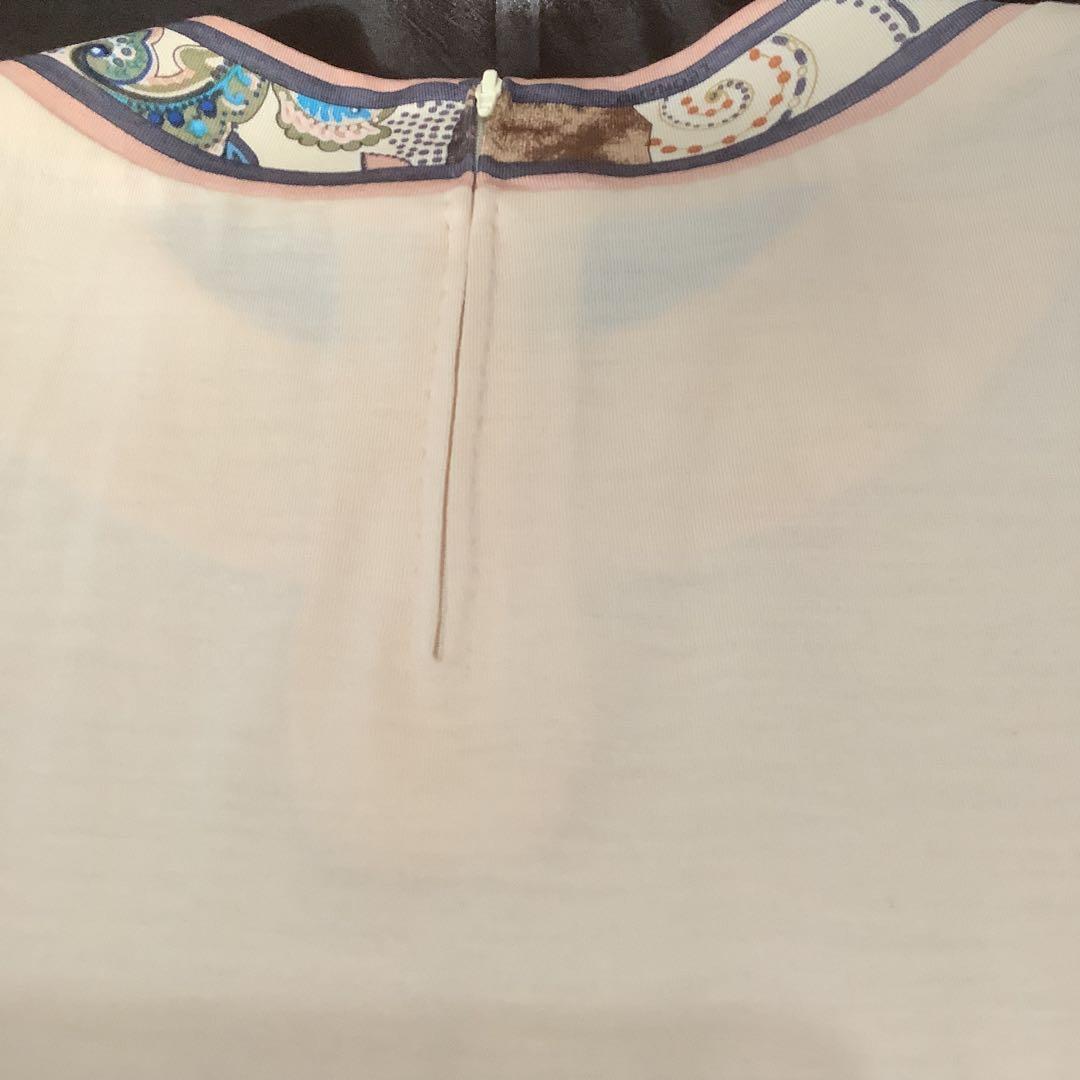 レオナール　長袖クリーム色トップス