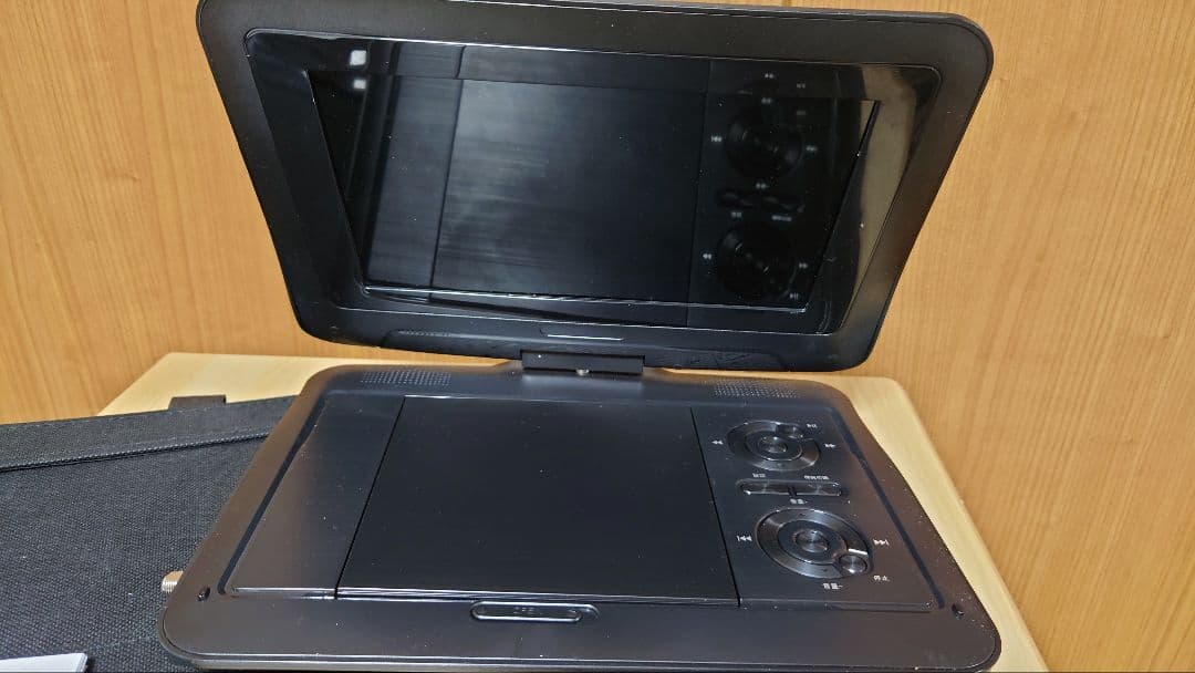 バラ売り/9インチ ポータブルDVDプレーヤー ジャンク品