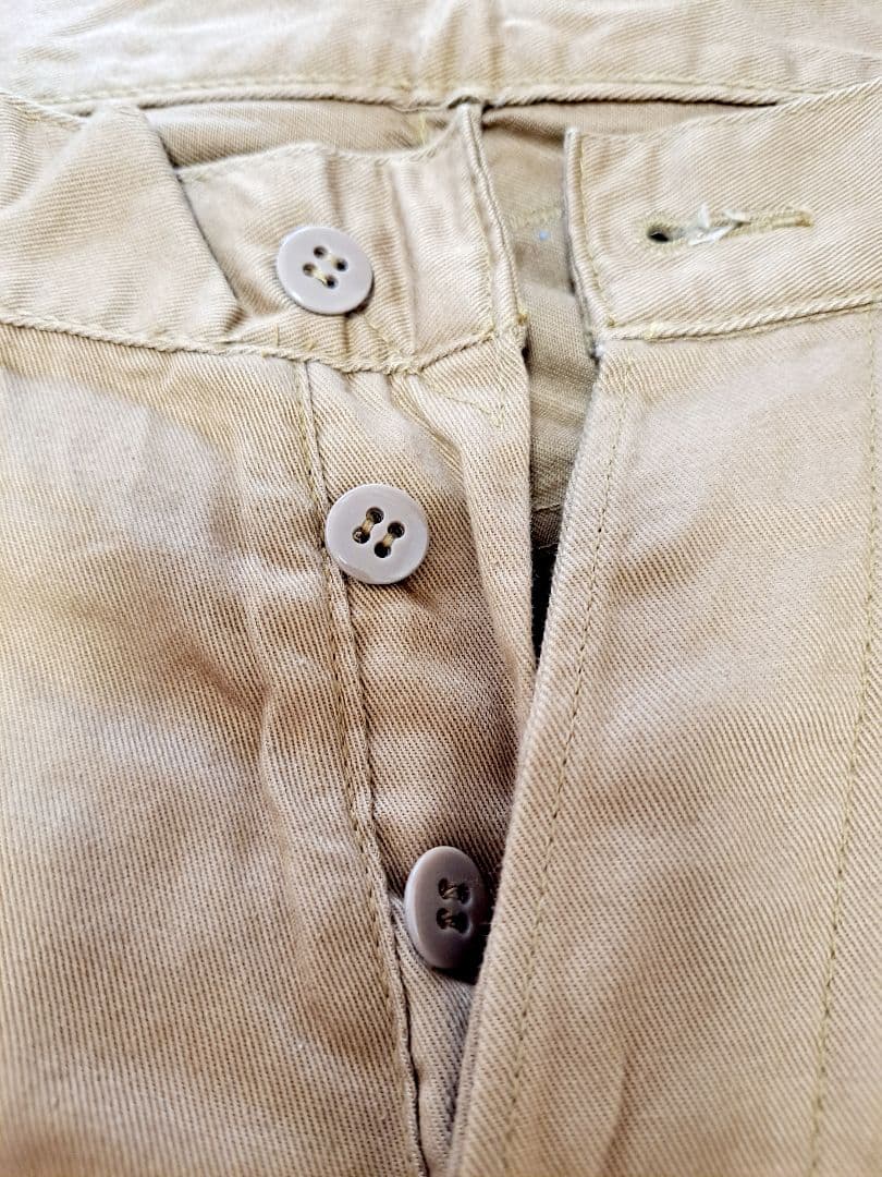 【EVISU】エヴィス 新品未使用品ベージュ チノパン 36 Lサイズ
