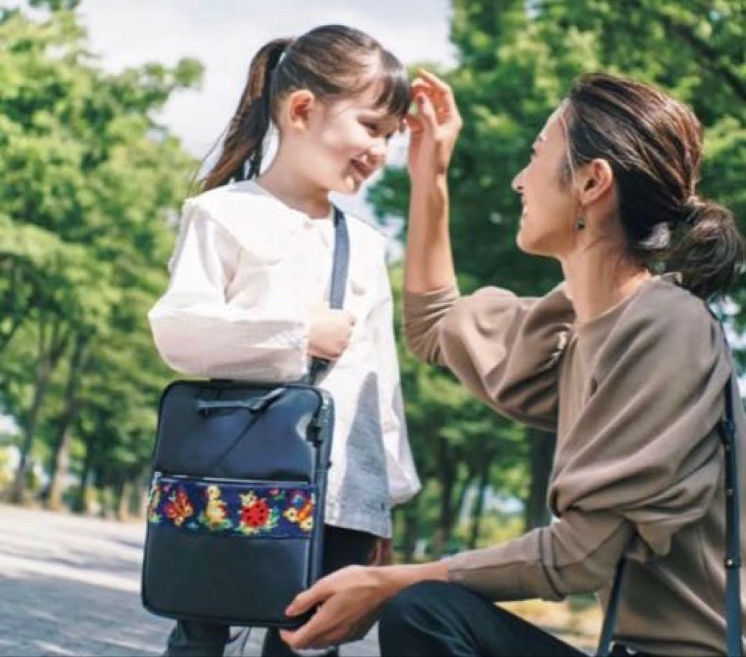 VERY掲載　FEILER 学校フェイラー　iPadケース☆ショルダーバッグ