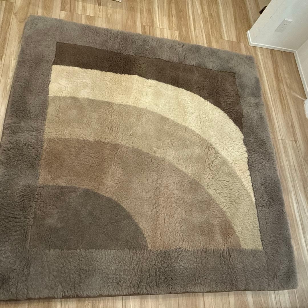 東洋羽毛　ムートンカーペットS 180cm×180cm