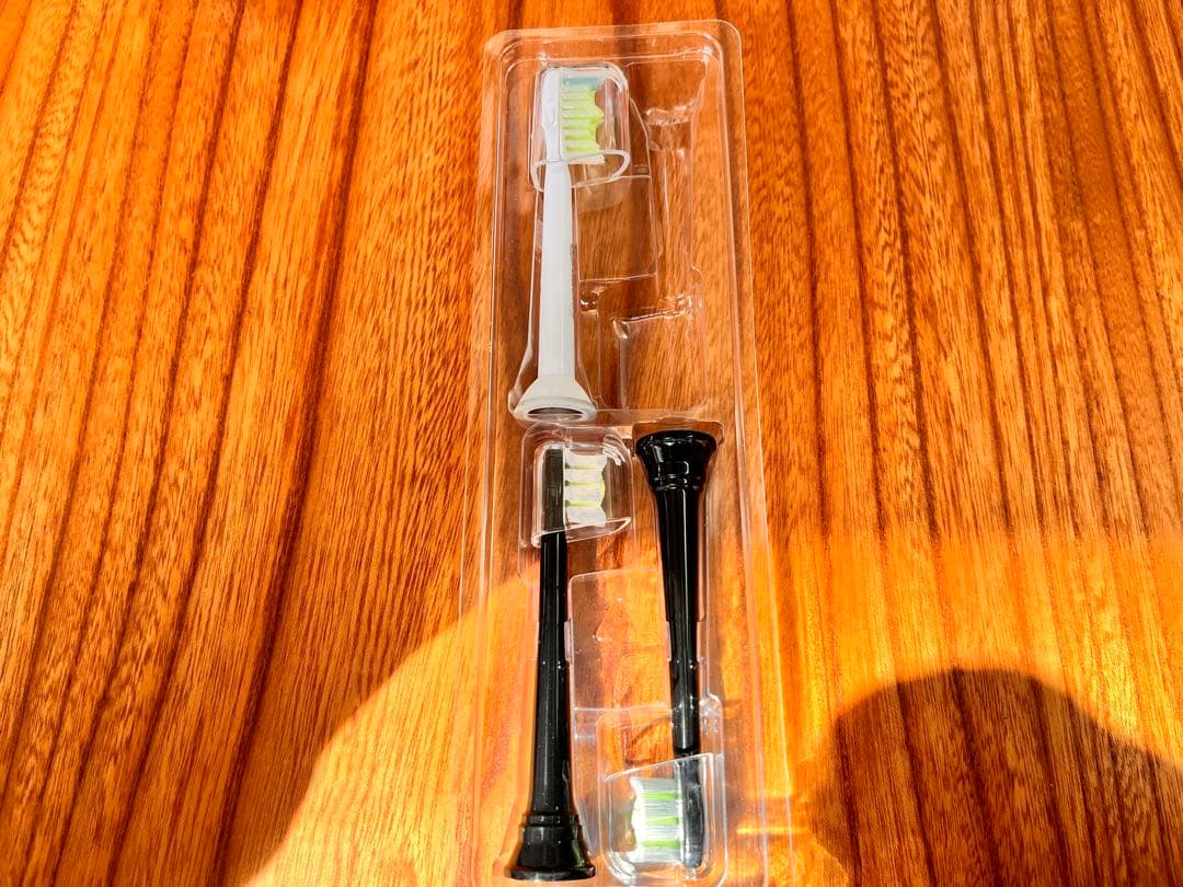 【2本セット】ソニッケアーダイアモンドクリーン電動歯ブラシ替え歯ブラシ付き