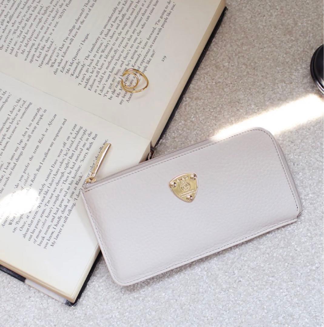 ATAO スリモ ケリー アイビスホワイト 長財布 ファスナー付き