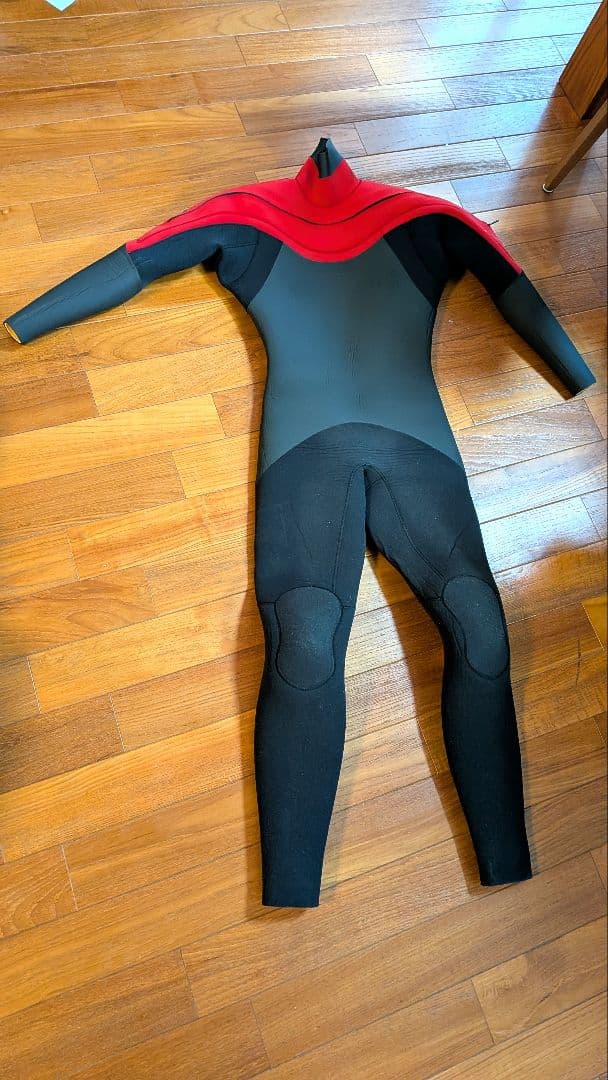 期間限定！状態良★3ミリ裏起毛セミドライ　レディースML