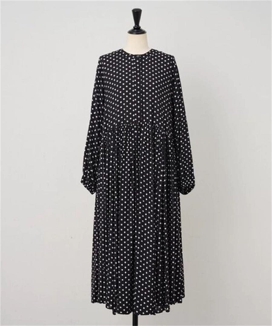 BEARDSLEY ドットギャザーボリューム袖ワンピース 2サイズ 2025