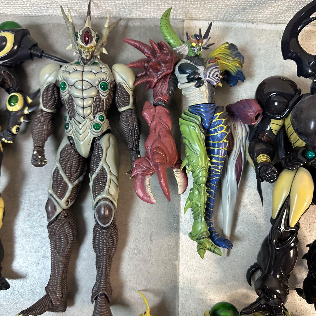 BIO FIGHTER WARS 強殖装甲ガイバー ソフビ ジャンク品