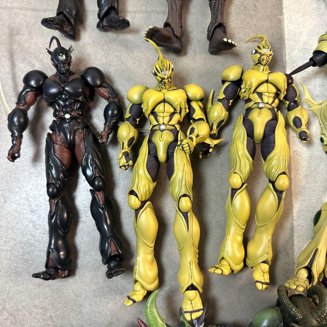 BIO FIGHTER WARS 強殖装甲ガイバー ソフビ ジャンク品