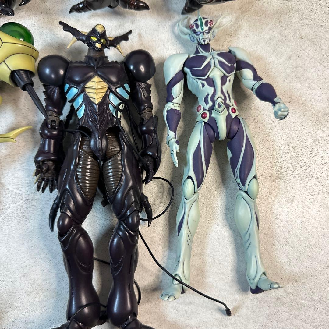 BIO FIGHTER WARS 強殖装甲ガイバー ソフビ ジャンク品