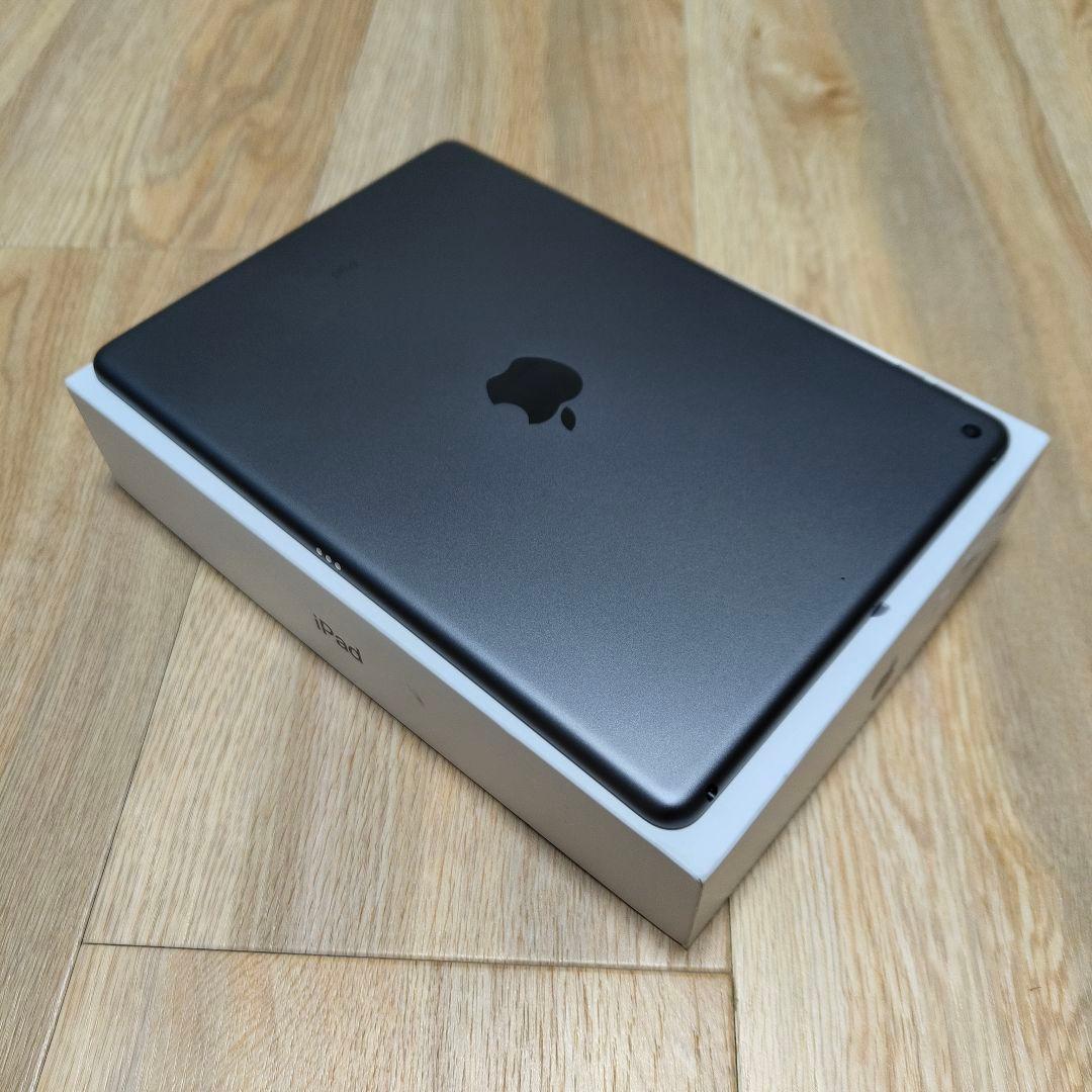 ★箱付き★ Apple iPad 第9世代 64GB Wi-Fiモデル 10.2