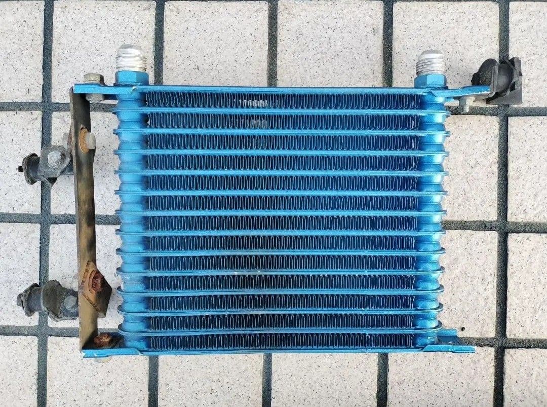 ご*す様 トラストグレッティ オイルクーラー