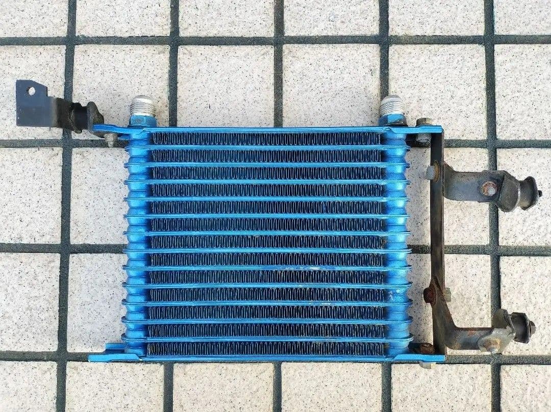 ご*す様 トラストグレッティ オイルクーラー